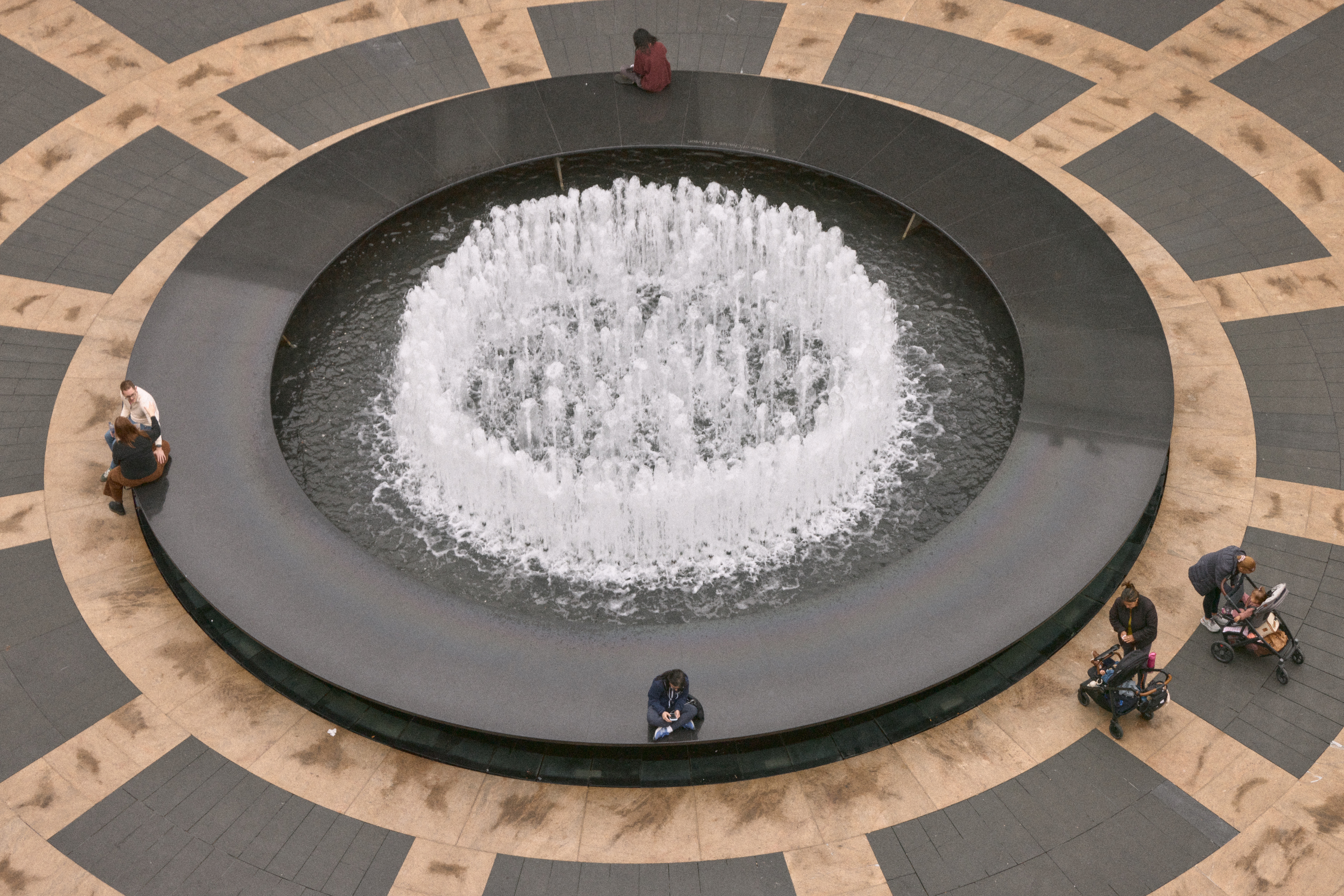 Inside the hidden chamber that controls Lincoln Center's magnificent fountain — Gothamist, Laredo Community news